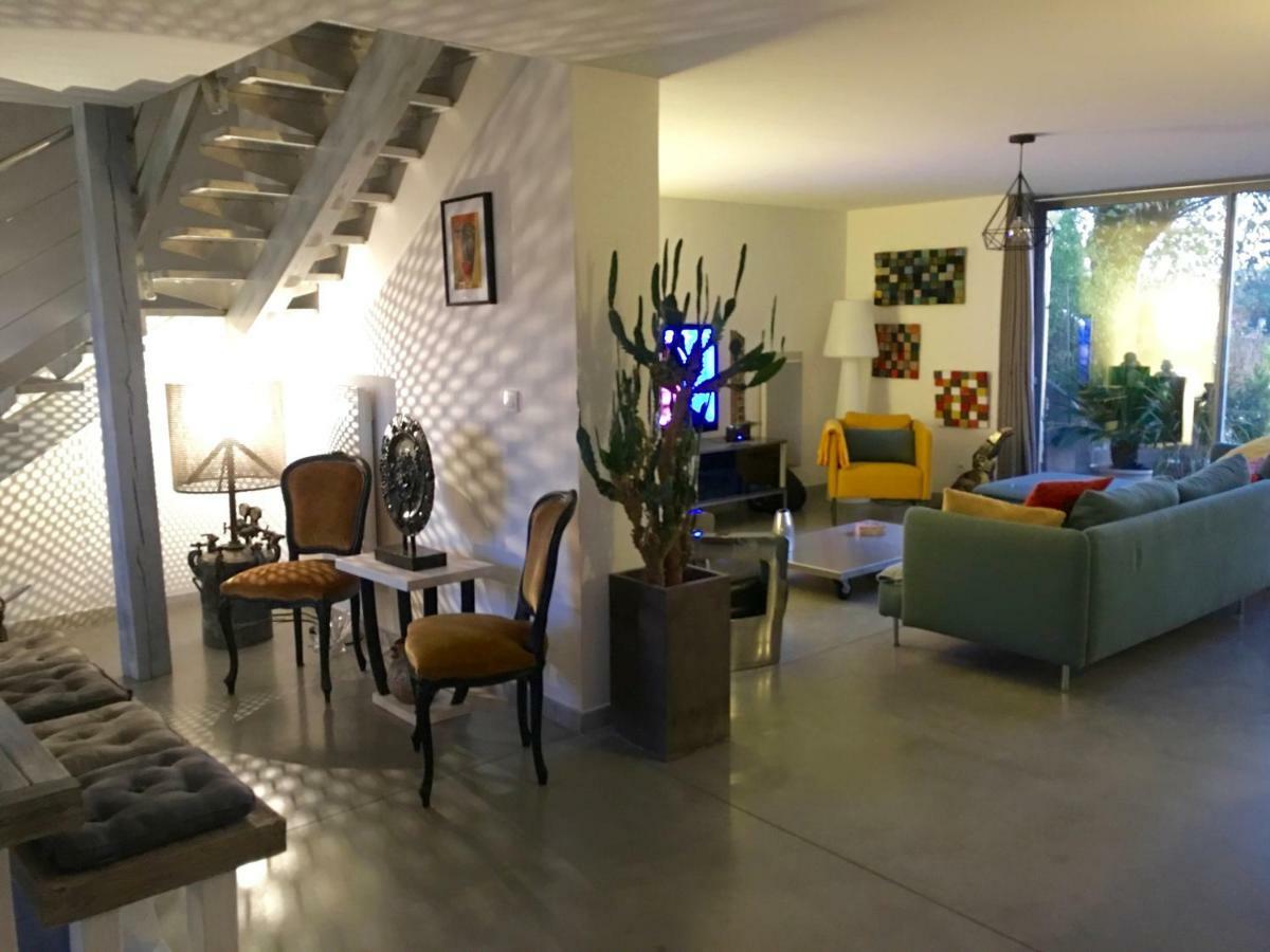 Maison Du Bois Breton Camblanes-et-Meynac Esterno foto