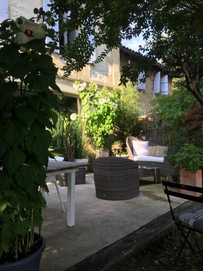 Maison Du Bois Breton Camblanes-et-Meynac Esterno foto